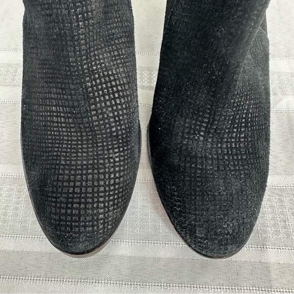 Lucky Brand size 9 Ponic Black Suede Ankle Boots Bootie - Picture 5 of 17